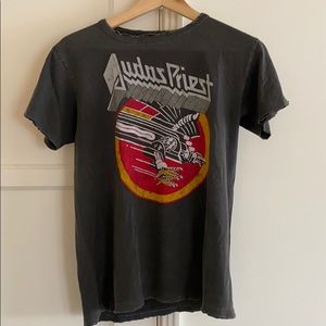 Vintage like t shirt.